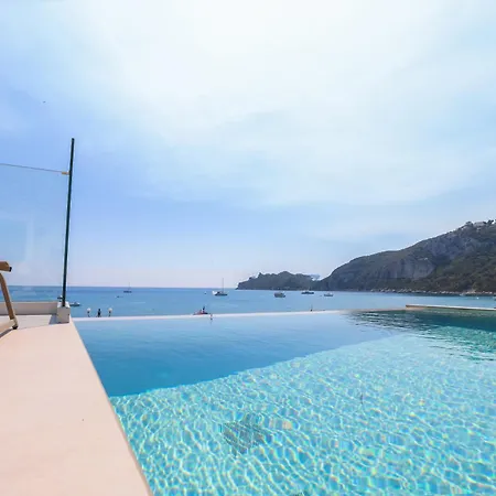 D & G Private Villa Agios Georgios Pagon