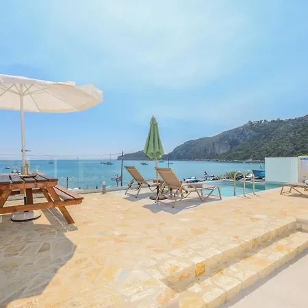 D & G Private Agios Georgios Pagon