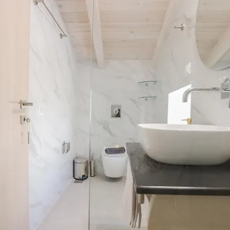 Villa D & G Private Agios Georgios Pagon