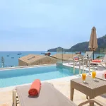 빌라 D & G Private 아기오스 게오르기오스 파곤