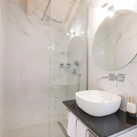 D & G Private * Άγιος Γεώργιος Πάγων