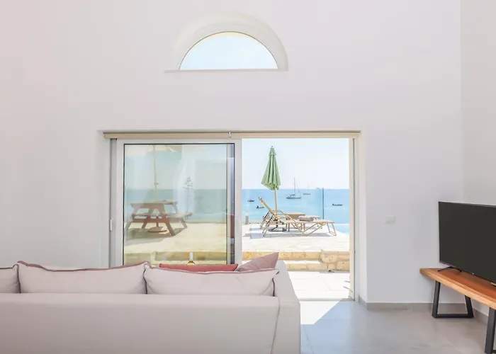 Willa D & G Private *