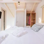D & G Private Villa Agios Georgios Pagon